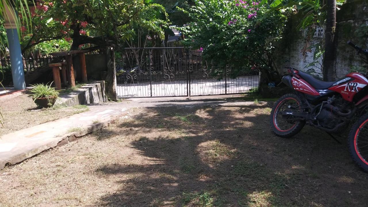 Ometepe House Bed and Breakfast Moyogalpa Eksteriør billede