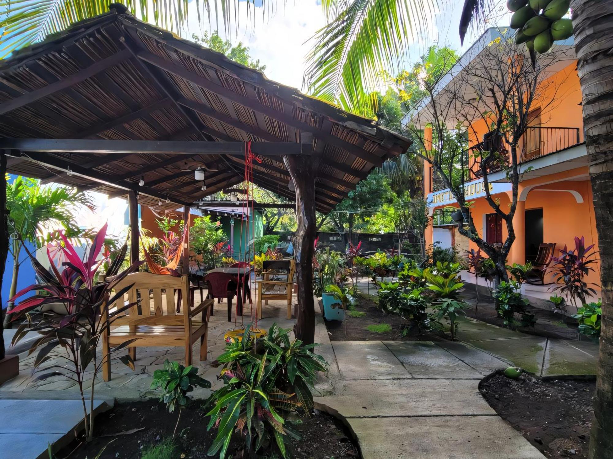 Ometepe House Bed and Breakfast Moyogalpa Eksteriør billede