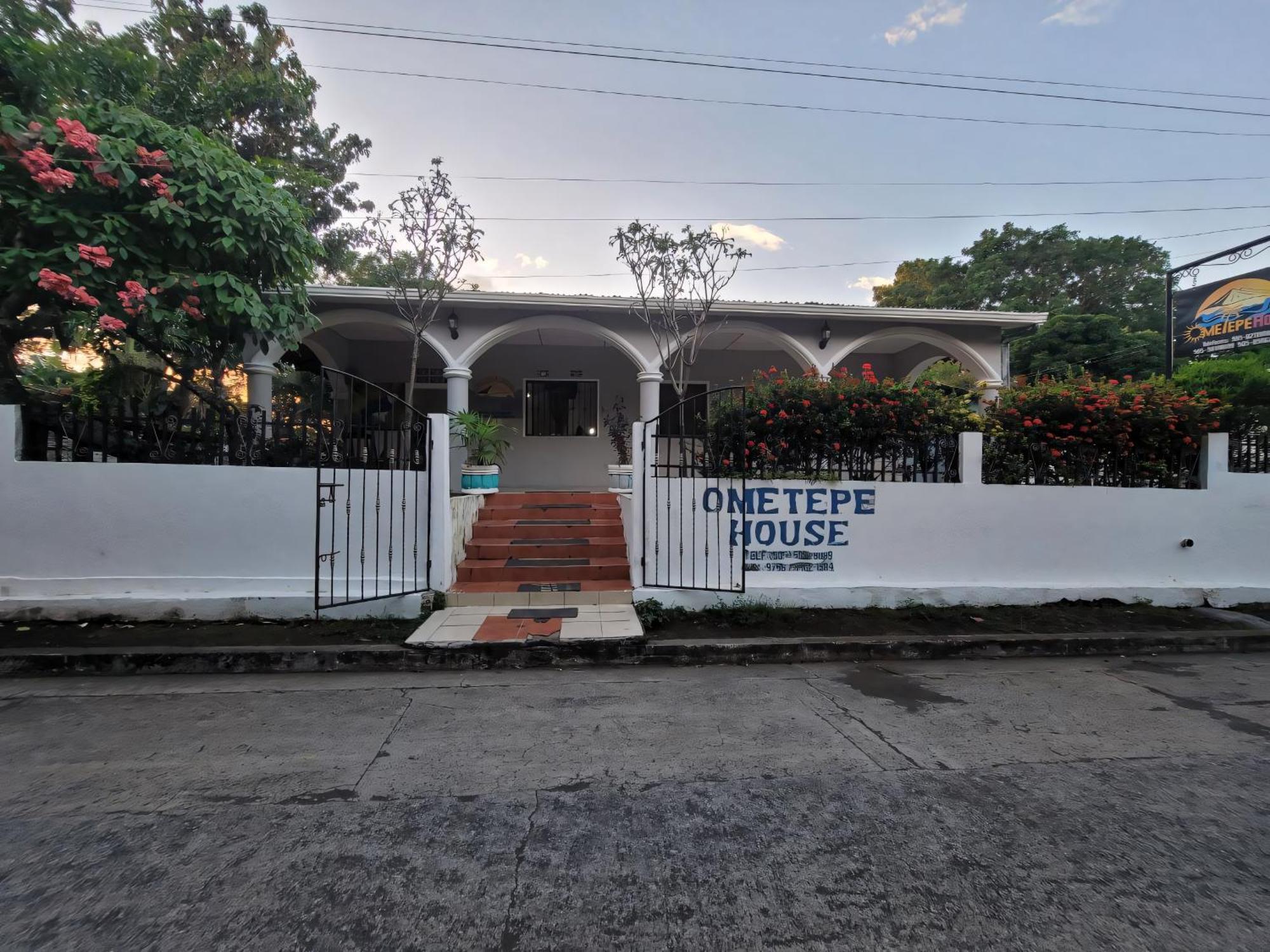 Ometepe House Bed and Breakfast Moyogalpa Eksteriør billede